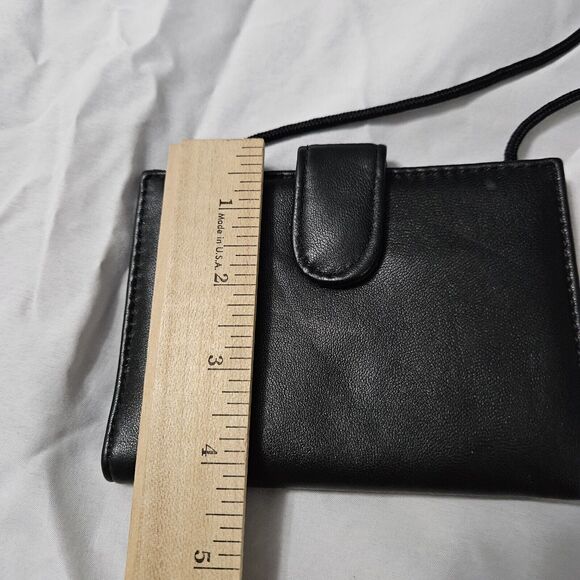 Lot Of 3 Womens Wallets Multi-Color Different Designers - Picture 4 of 16